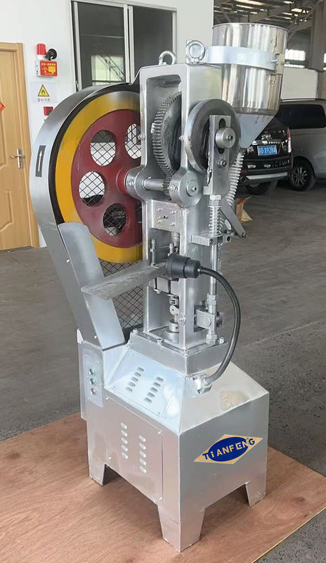 1.5KW Моторная мощность таблетка прессовая машина для максимальной глубины заполнения 25 мм и производства