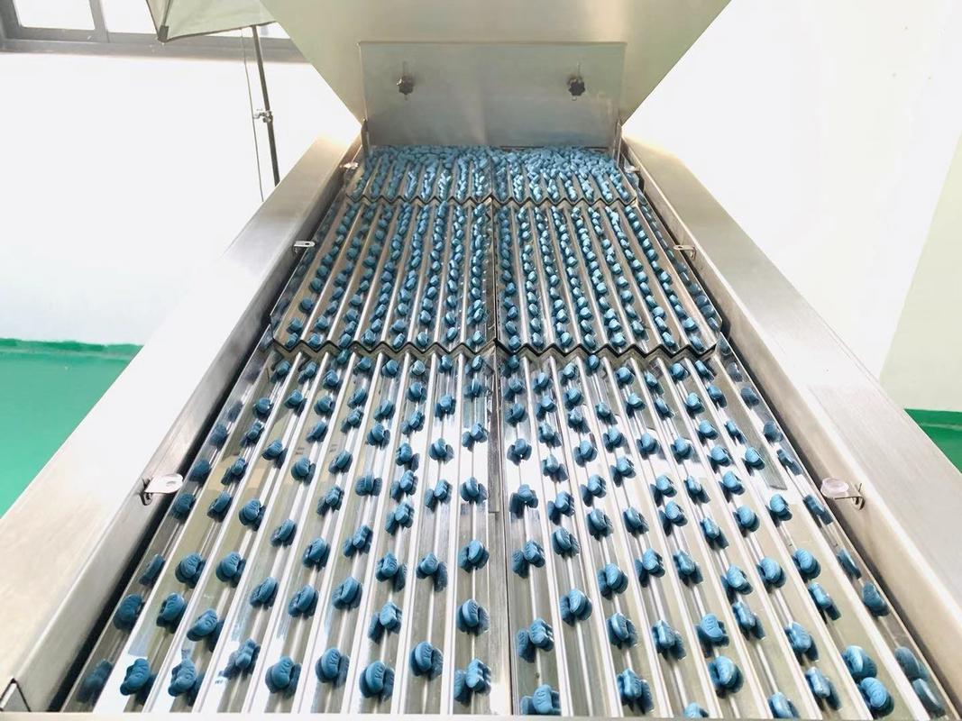 Счетная и разливочная машина для напряжения 50 Гц/60 Гц, производительность 10-120 бутылок/минуту для быстрой и точной разливки