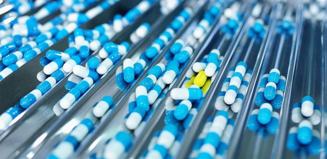 Машина для подсчета и заполнения емкости с емкостью от 10 до 120 бутылок в минуту Машина масса кг 320